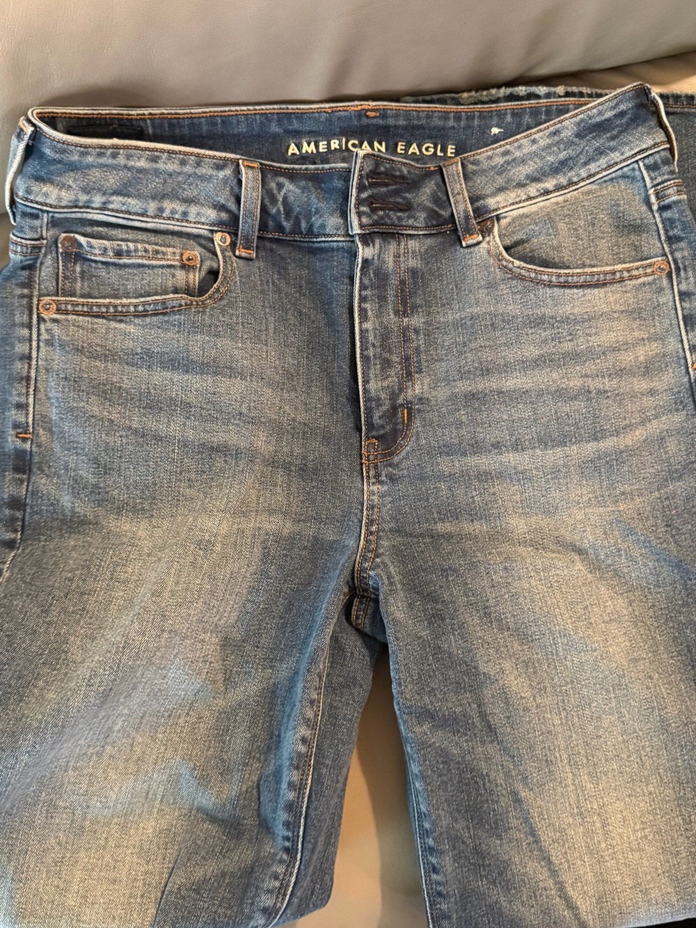 American Eagle Outfitters Women's Light Blue High-Rise Jeans
